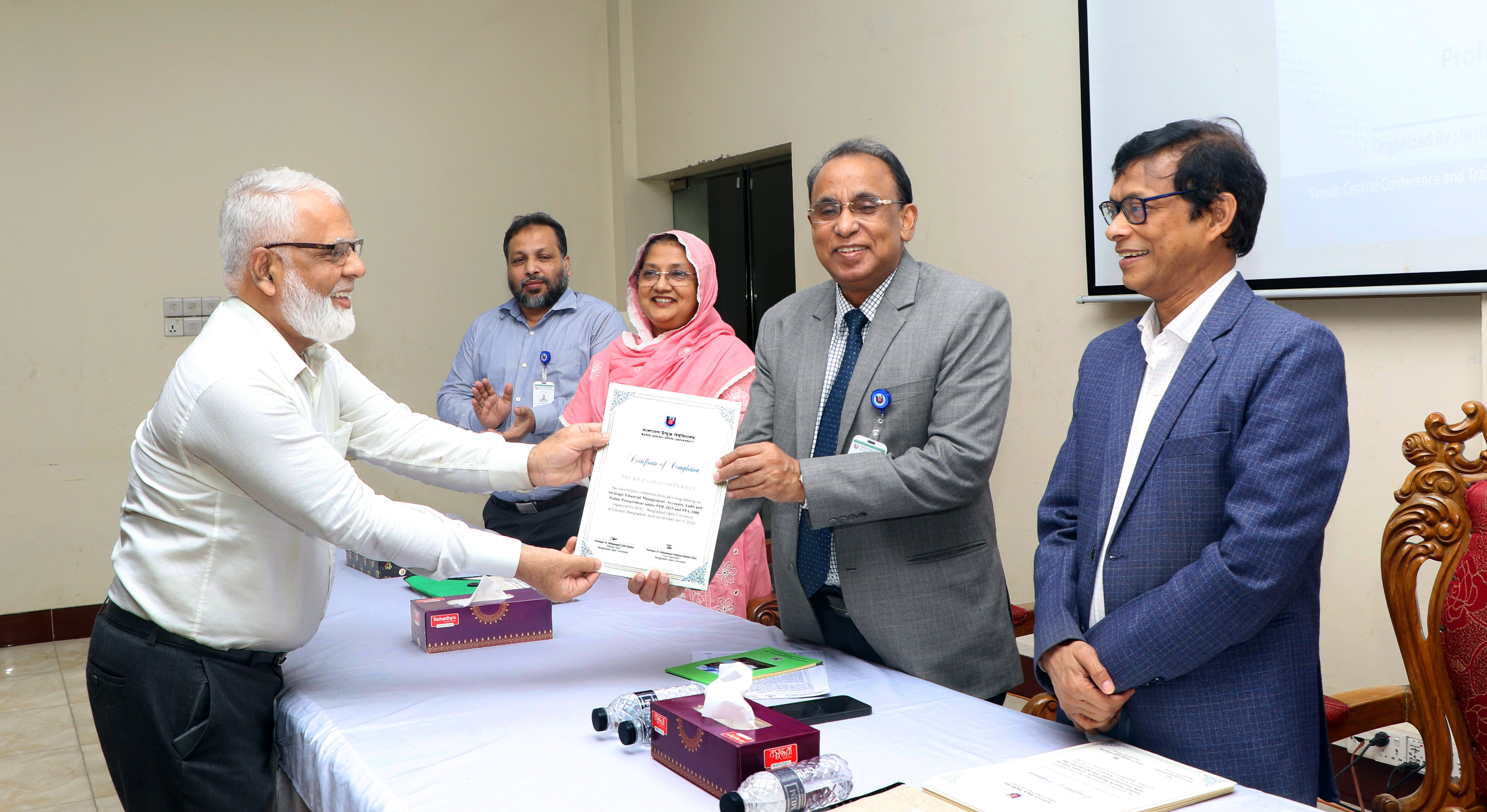 বাউবিতে আর্থিক সুশাসন ও স্বচ্ছতা নিশ্চিত করার আহ্বান উপাচার্যের